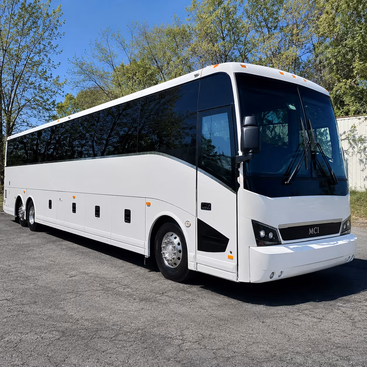 charter buses to vystar veterans memorial arena so nobody misses the show