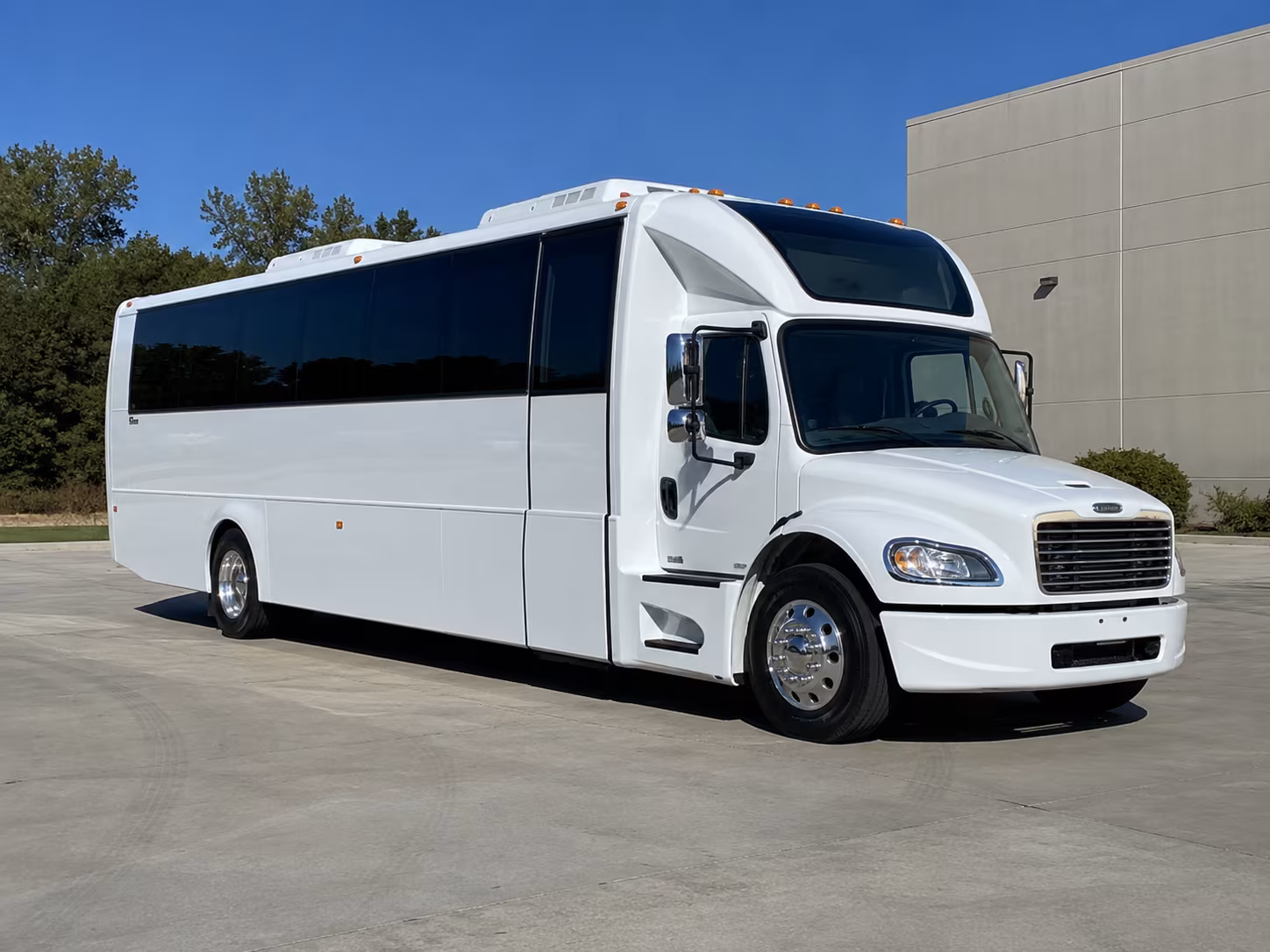 jacksonville 28 passenger party bus