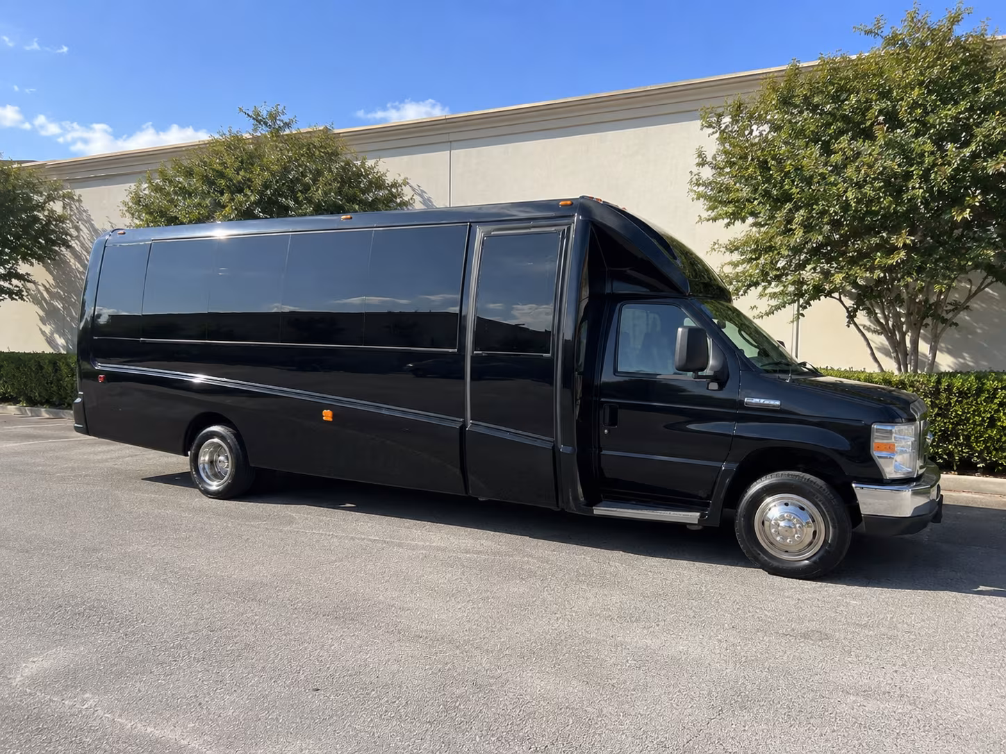 jacksonville new years eve party bus rental